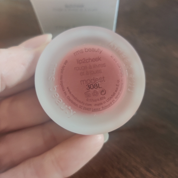 RMS BEAUTY Lip2cheek lip & cheek color in MODEST *NIB* Retail $47 - Picture 2 of 4